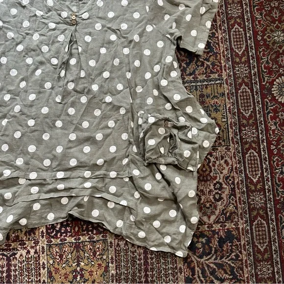 🌈 Lovely Italian polka dots blouse - Picture 4 of 9
